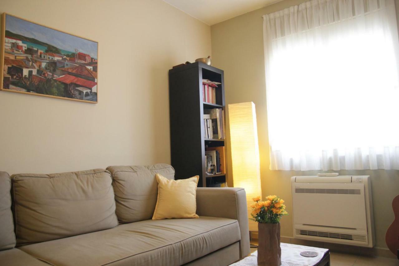 Sunny Apartment In The Heart Of Athens Preview Listing Dış mekan fotoğraf